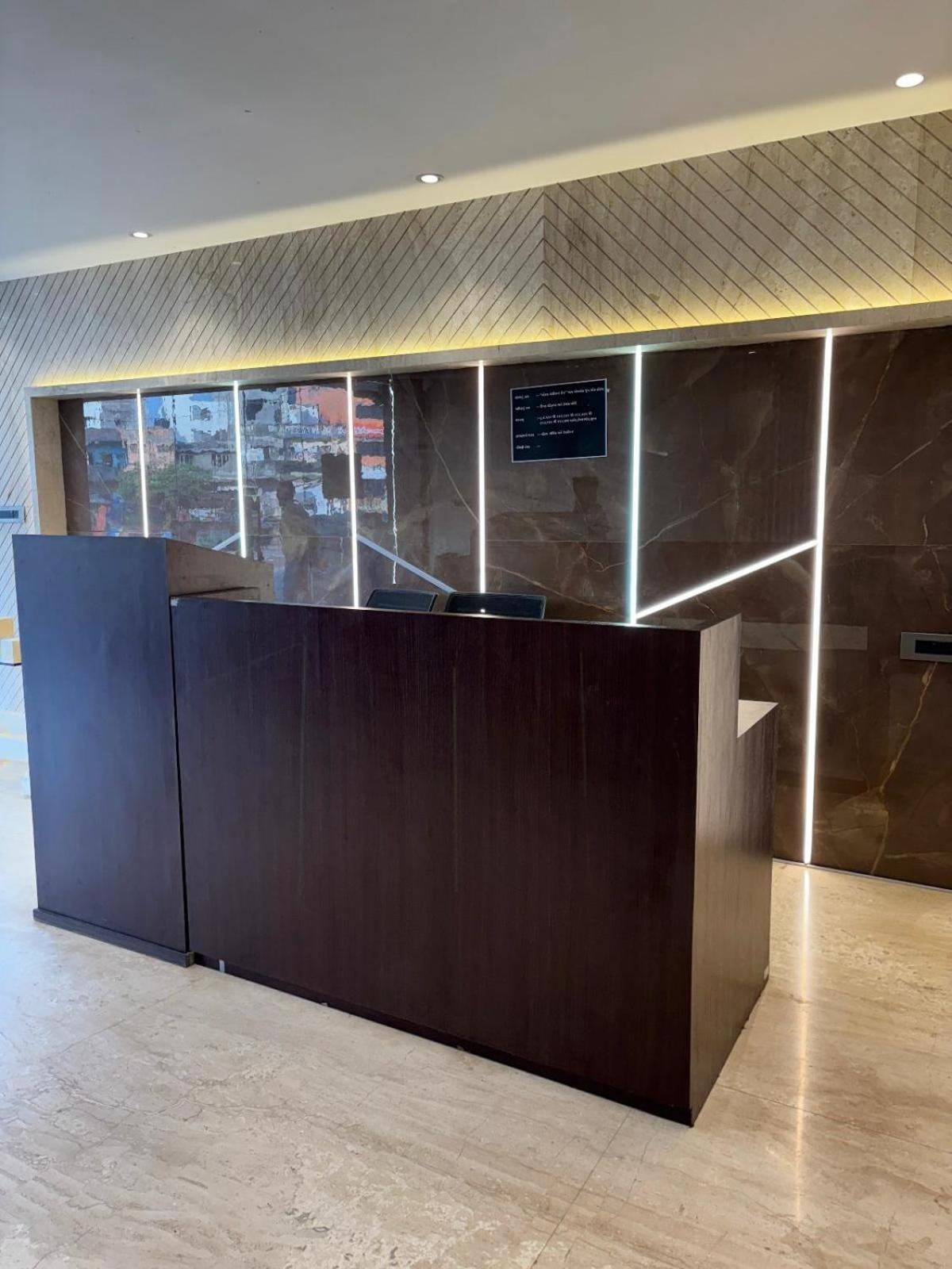 סוראט Hotel Elegant Inn מראה חיצוני תמונה